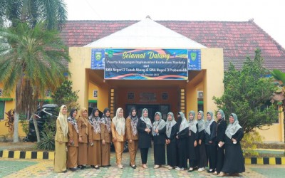 SMA Negeri 2 Tanah Abang melakukan kunjungan ke SMA Negeri 3 Prabumulih (Berbagi Praktik Baik IKM)